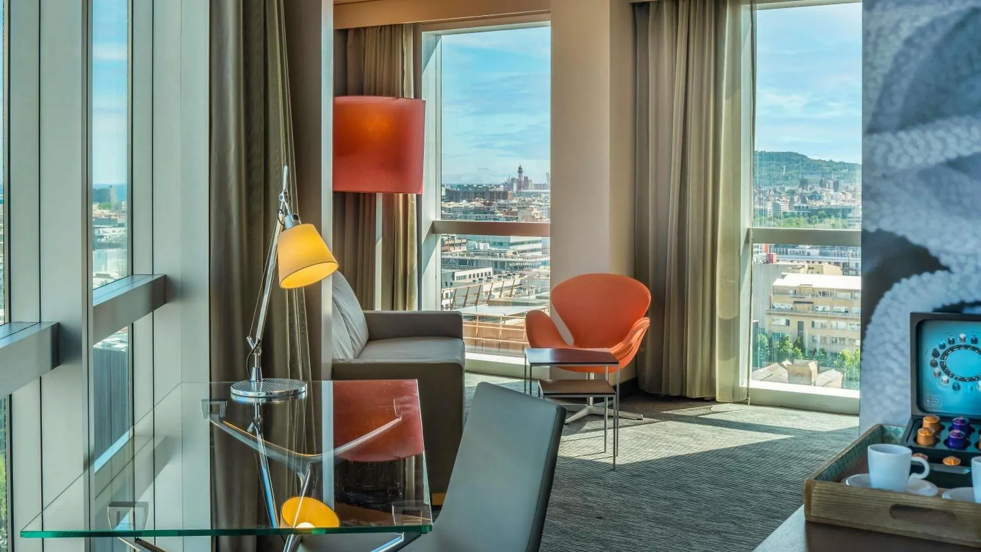 **** Hotel Novotel Barcelona City Spanien