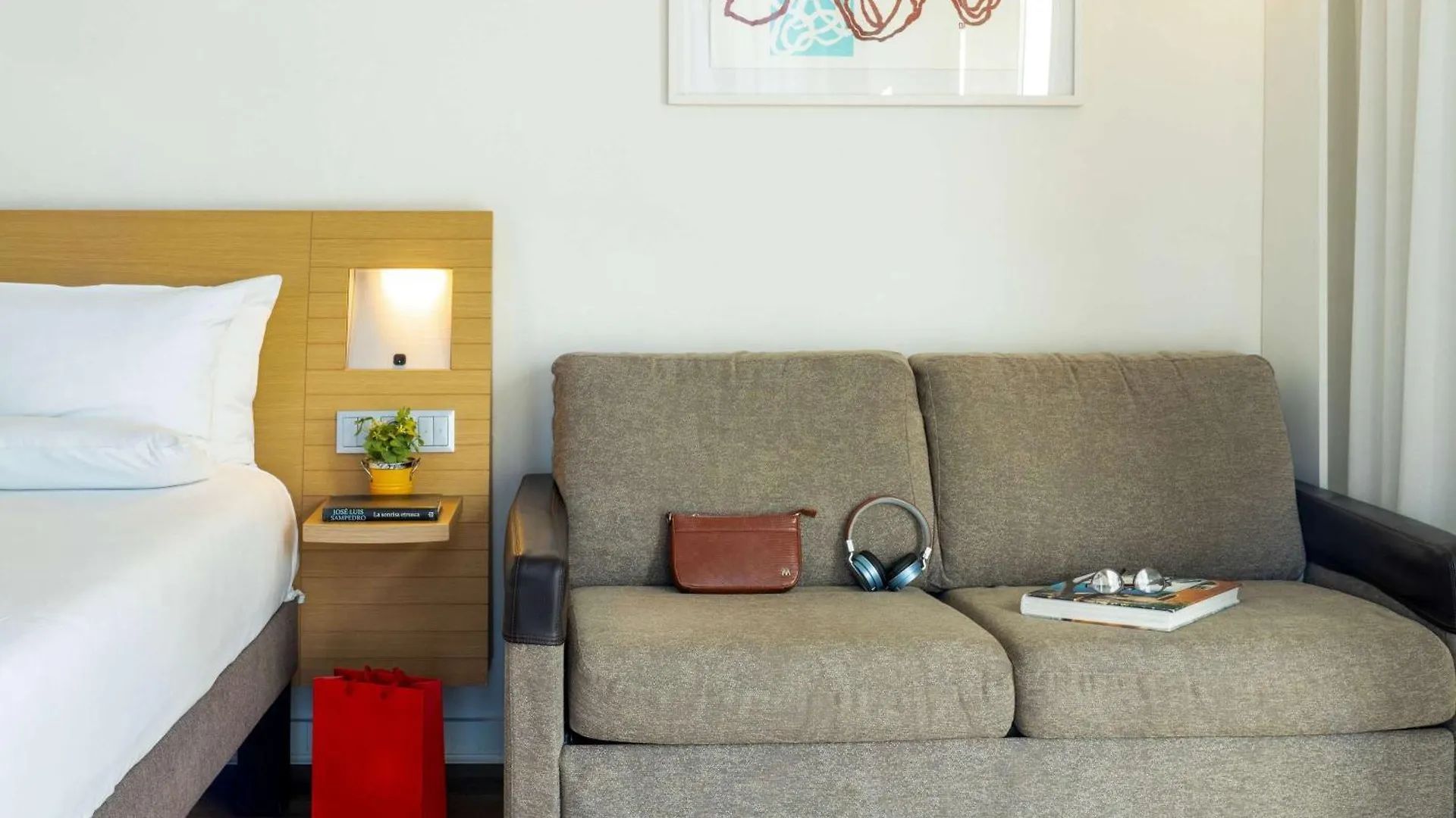 Novotel Barcelona City 4*,